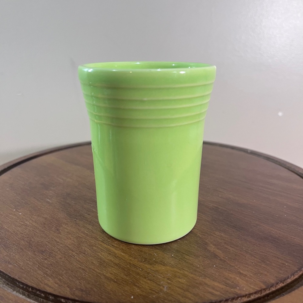 Fiesta Chartreuse Green Tumbler Homer Laughlin Ceramic Juice Cup Vtg Style